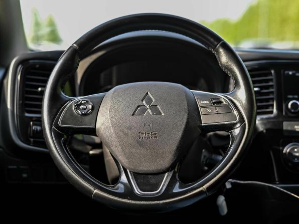 Mitsubishi Outlander III Рестайлинг 2 с пробегом 2016 года, цена 1 480 000 рублей, 260009 км, внедорожник, Автокод Объявления