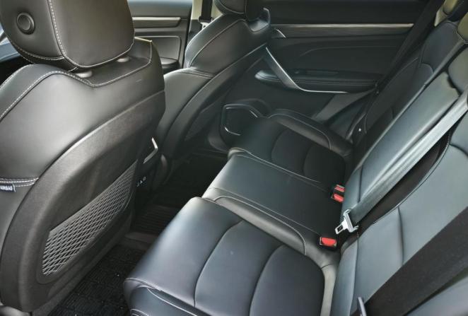 Geely Atlas Pro с пробегом 2024 года, цена 2 279 000 рублей, 17641 км, внедорожник, Автокод Объявления