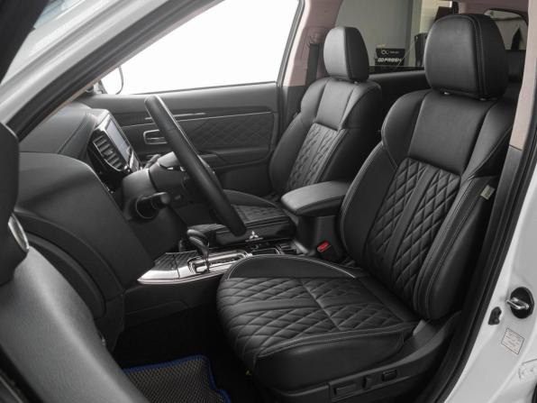 Mitsubishi Outlander III Рестайлинг 3 с пробегом 2022 года, цена 3 449 000 рублей, 14255 км, внедорожник, Автокод Объявления