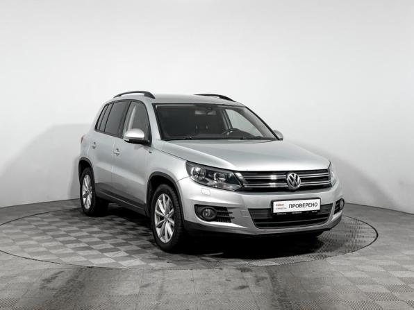 Volkswagen Tiguan I Рестайлинг с пробегом 2016 года, цена 899 000 рублей, 222412 км, внедорожник, Автокод Объявления
