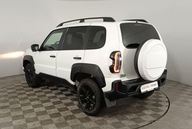 Lada (ВАЗ) Niva Travel I с пробегом 2022 года, цена 910 000 рублей, 6100 км, внедорожник, Автокод Объявления