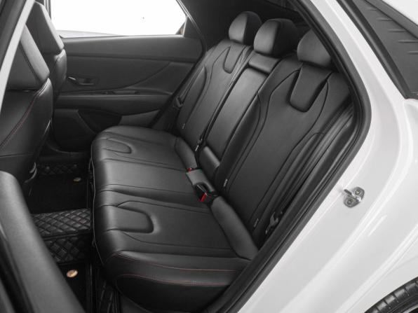 Hyundai Elantra VII (CN7) с пробегом 2022 года, цена 2 379 000 рублей, 63372 км, седан, Автокод Объявления