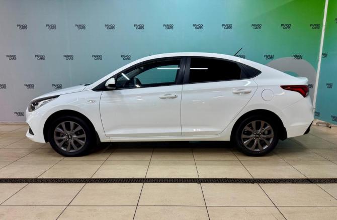 Hyundai Solaris II с пробегом 2018 года, цена 1 350 000 рублей, 79600 км, седан, Автокод Объявления