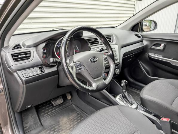 Kia Rio III Рестайлинг с пробегом 2017 года, цена 1 300 000 рублей, 76000 км, седан, Автокод Объявления