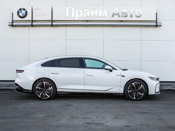 Voyah Passion I с пробегом 2023 года, цена 4 200 000 рублей, 4764 км, седан, Автокод Объявления