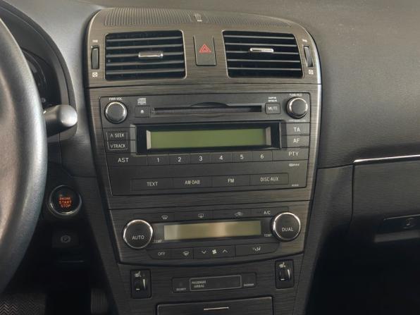 Toyota Avensis III с пробегом 2009 года, цена 1 310 000 рублей, 104893 км, седан, Автокод Объявления