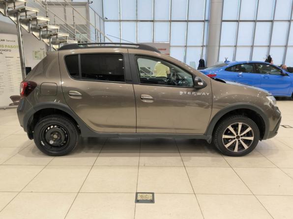 Renault Sandero II Рестайлинг с пробегом 2019 года, цена 899 000 рублей, 145250 км, хэтчбек, Автокод Объявления