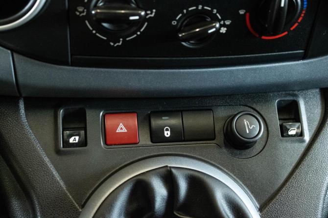Citroen Berlingo II с пробегом 2011 года, цена 799 000 рублей, 139688 км, минивэн, Автокод Объявления