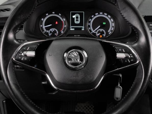 Skoda Rapid II с пробегом 2021 года, цена 1 665 000 рублей, 46691 км, лифтбек, Автокод Объявления