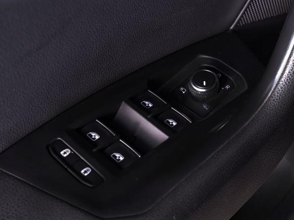 Volkswagen Touareg III с пробегом 2019 года, цена 4 100 000 рублей, 137197 км, внедорожник, Автокод Объявления