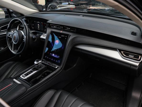 Hongqi H5 II с пробегом 2024 года, цена 2 690 000 рублей, 69600 км, седан, Автокод Объявления