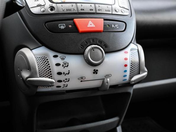 Peugeot 107 I с пробегом 2009 года, цена 469 000 рублей, 152820 км, хэтчбек, Автокод Объявления