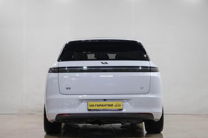 Li Auto (Lixiang) L7 I с пробегом 2023 года, цена 5 929 000 рублей, 39000 км, внедорожник, Автокод Объявления