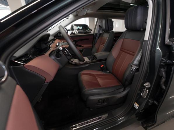Land Rover Range Rover Evoque II Рестайлинг с пробегом 2025 года, цена 5 580 000 рублей, 50 км, внедорожник, Автокод Объявления