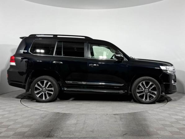 Toyota Land Cruiser 200 Series Рестайлинг 2 с пробегом 2016 года, цена 4 650 000 рублей, 220381 км, внедорожник, Автокод Объявления