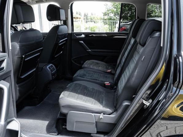 Volkswagen Touran II с пробегом 2015 года, цена 1 465 000 рублей, 136410 км, компактвэн, Автокод Объявления
