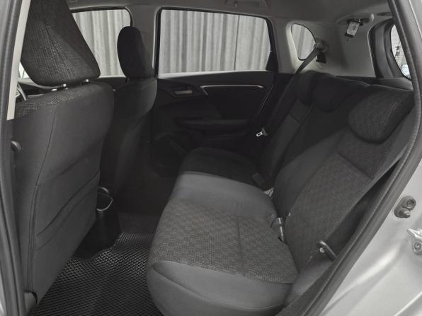 Honda Fit III с пробегом 2016 года, цена 879 000 рублей, 149600 км, хэтчбек, Автокод Объявления