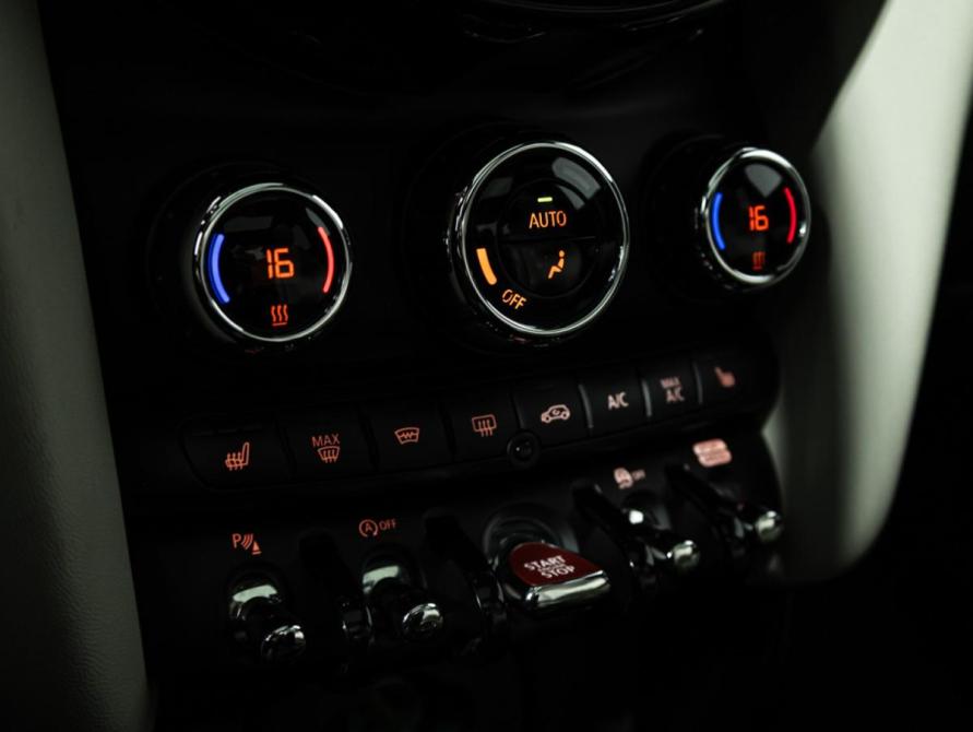 Mini Hatch III (F55/F56) Рестайлинг 2 Санкт-Петербург  - изображение 17