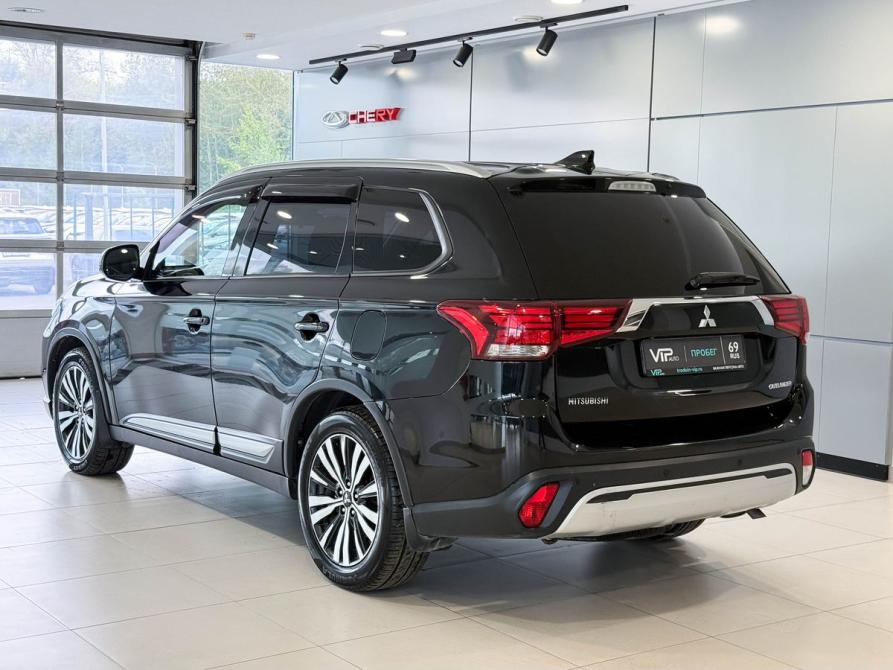 Mitsubishi Outlander III Рестайлинг 3 Тверь  - изображение 4