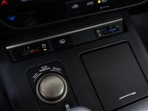 Lexus ES VI с пробегом 2013 года, цена 1 749 000 рублей, 253680 км, седан, Автокод Объявления