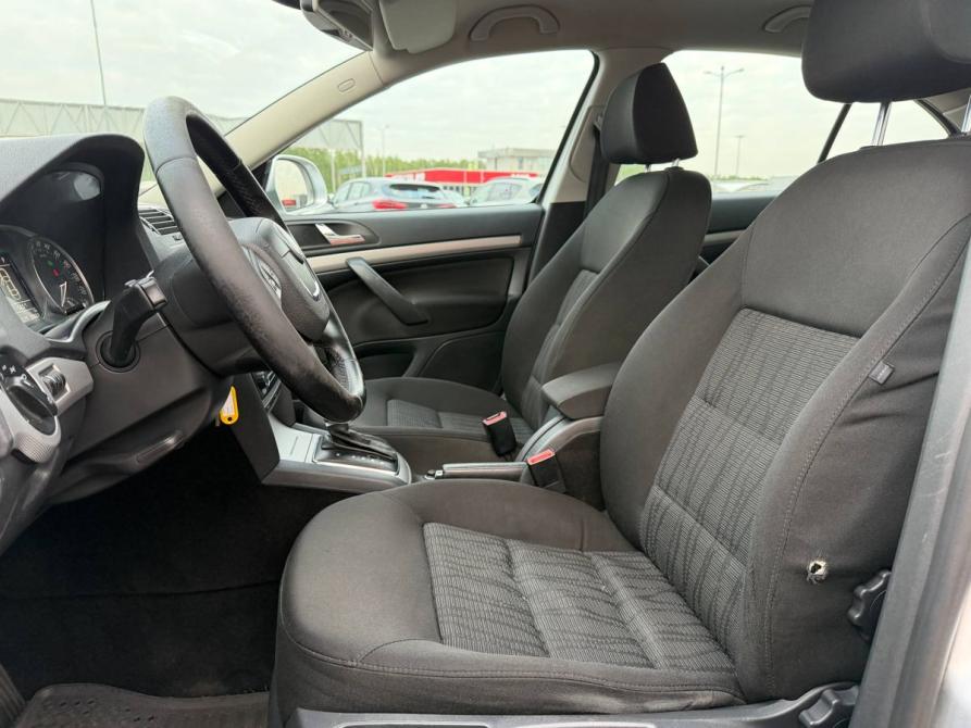 Skoda Octavia II (A5) Рестайлинг Санкт-Петербург  - изображение 16