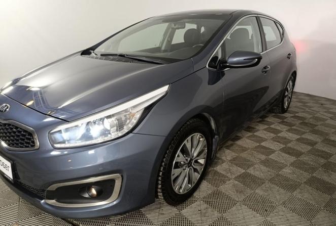 Kia Ceed II Рестайлинг с пробегом 2017 года, цена 1 200 000 рублей, 174000 км, хэтчбек, Автокод Объявления