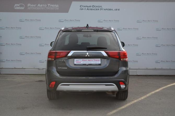 Mitsubishi Outlander III Рестайлинг 3 с пробегом 2020 года, цена 2 490 000 рублей, 115900 км, внедорожник, Автокод Объявления