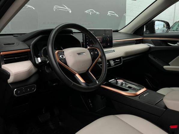 Haval Jolion I с пробегом 2023 года, цена 1 998 700 рублей, 43444 км, внедорожник, Автокод Объявления
