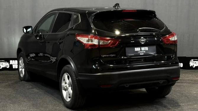 Nissan Qashqai II с пробегом 2017 года, цена 1 795 000 рублей, 112230 км, внедорожник, Автокод Объявления
