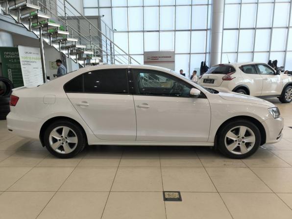 Volkswagen Jetta VI Рестайлинг с пробегом 2015 года, цена 850 000 рублей, 227845 км, седан, Автокод Объявления