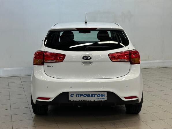 Kia Rio III Рестайлинг с пробегом 2016 года, цена 1 460 000 рублей, 34432 км, хэтчбек, Автокод Объявления