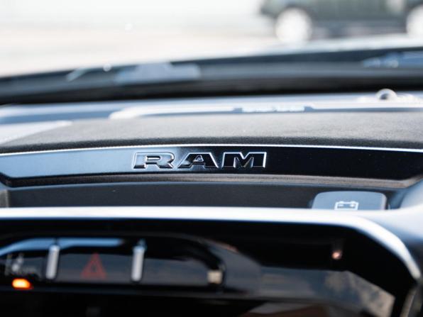 Ram 1500 V с пробегом 2024 года, цена 17 000 000 рублей, 10022 км, offers.body_type.unknown, Автокод Объявления