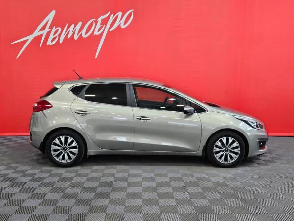 Kia Ceed II Рестайлинг с пробегом 2016 года, цена 1 455 000 рублей, 122084 км, хэтчбек, Автокод Объявления