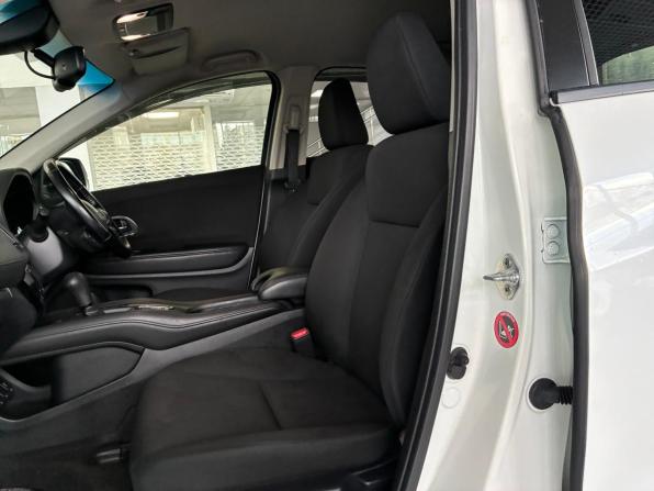 Honda Vezel I с пробегом 2016 года, цена 1 395 000 рублей, 139000 км, внедорожник, Автокод Объявления