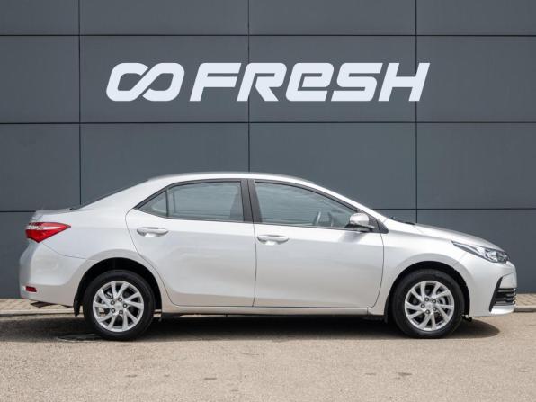 Toyota Corolla XI (E160 E170 E180) Рестайлинг 1 с пробегом 2016 года, цена 1 330 000 рублей, 93847 км, седан, Автокод Объявления