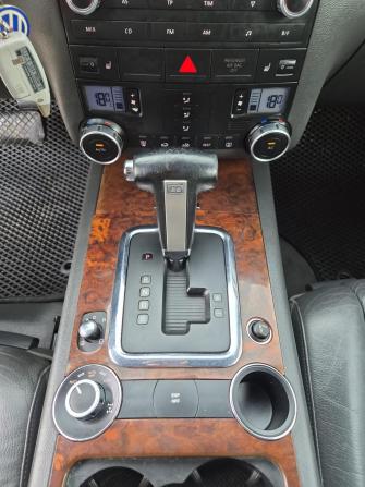 Volkswagen Touareg I Рестайлинг с пробегом 2008 года, цена 1 050 000 рублей, 319530 км, внедорожник, Автокод Объявления