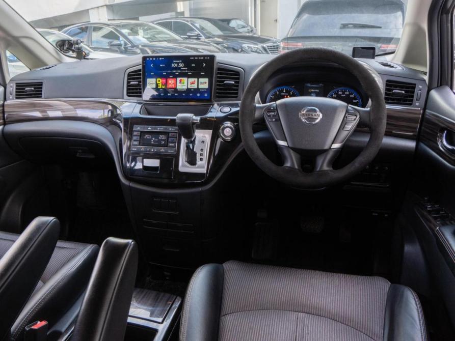 Nissan Elgrand III (E52) Рестайлинг Волгоград  - изображение 6