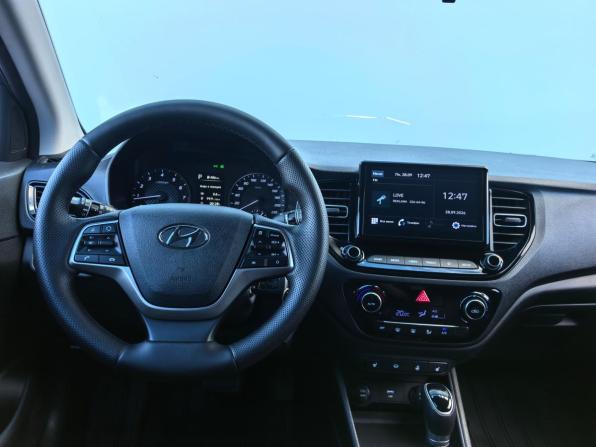 Hyundai Solaris II Рестайлинг с пробегом 2021 года, цена 1 580 000 рублей, 83955 км, седан, Автокод Объявления