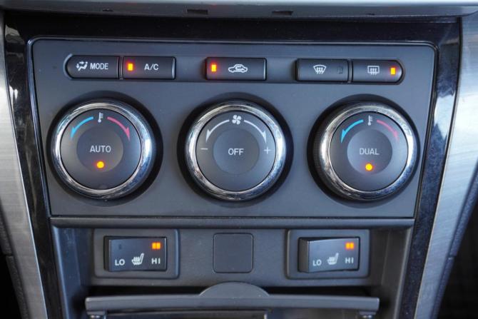 Mazda 6 II (GH) Рестайлинг с пробегом 2012 года, цена 955 000 рублей, 208573 км, седан, Автокод Объявления