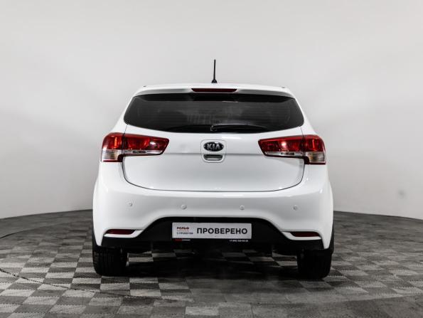 Kia Rio III Рестайлинг с пробегом 2015 года, цена 999 000 рублей, 148403 км, хэтчбек, Автокод Объявления