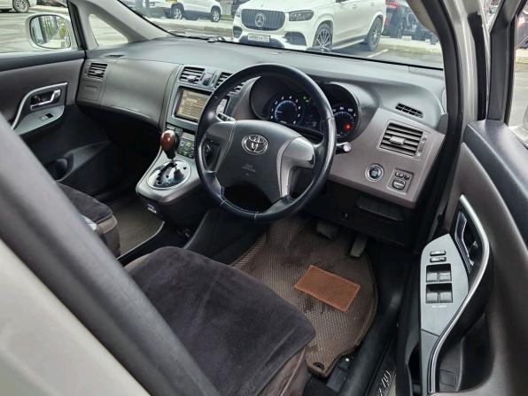 Toyota Mark X ZiO с пробегом 2007 года, цена 1 050 000 рублей, 296711 км, компактвэн, Автокод Объявления