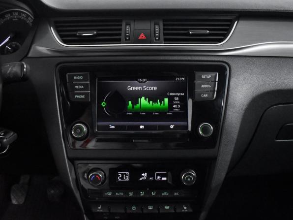 Skoda Rapid I Рестайлинг с пробегом 2017 года, цена 900 000 рублей, 220271 км, лифтбек, Автокод Объявления