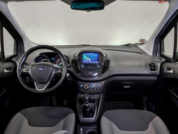 Ford Tourneo Courier I Рестайлинг с пробегом 2021 года, цена 2 150 000 рублей, 90288 км, компактвэн, Автокод Объявления