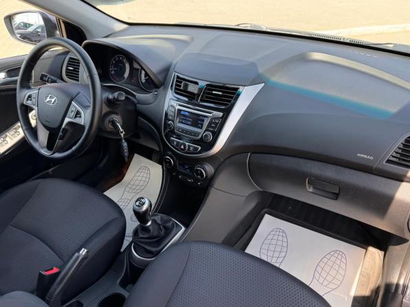 Hyundai Solaris I Рестайлинг с пробегом 2015 года, цена 1 050 000 рублей, 72600 км, хэтчбек, Автокод Объявления