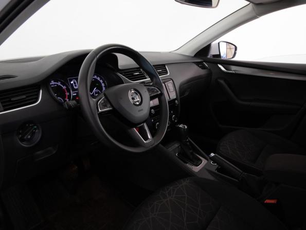 Skoda Octavia III (A7) Рестайлинг с пробегом 2018 года, цена 1 599 000 рублей, 87000 км, лифтбек, Автокод Объявления