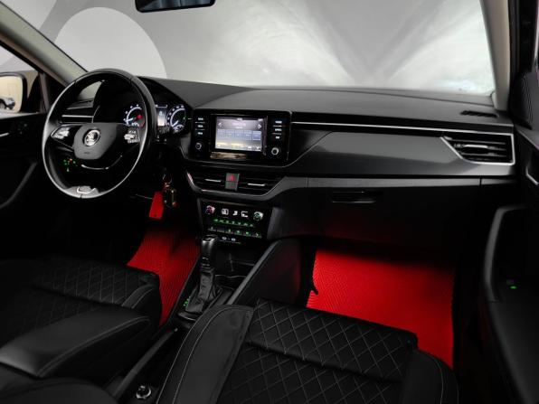 Skoda Rapid II с пробегом 2020 года, цена 1 635 000 рублей, 96275 км, лифтбек, Автокод Объявления