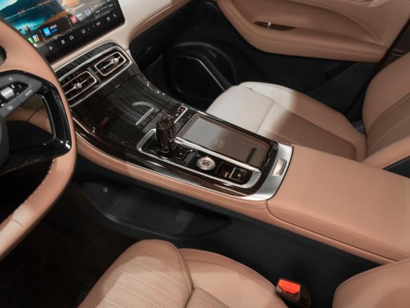 Geely Atlas II с пробегом 2026 года, цена 3 450 000 рублей, 17 км, внедорожник, Автокод Объявления