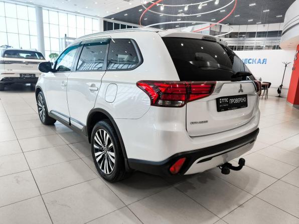 Mitsubishi Outlander III Рестайлинг 3 с пробегом 2020 года, цена 2 420 000 рублей, 134070 км, внедорожник, Автокод Объявления