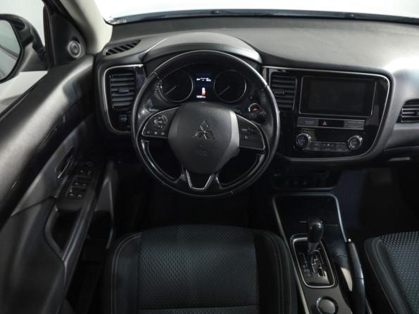 Mitsubishi Outlander III Рестайлинг 3 с пробегом 2019 года, цена 1 749 000 рублей, 153200 км, внедорожник, Автокод Объявления