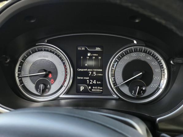 Suzuki Vitara II Рестайлинг с пробегом 2019 года, цена 1 990 000 рублей, 98200 км, внедорожник, Автокод Объявления